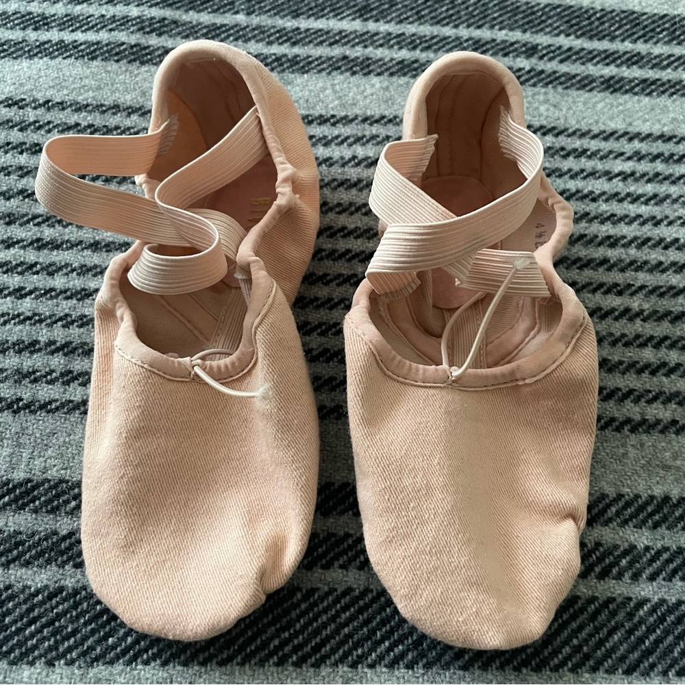 Bloch Size 4.5B Pink Split Sole Ballet Shoes with Elastic Straps
